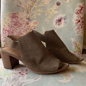 Franco Sarto peep toe bootie/sandal